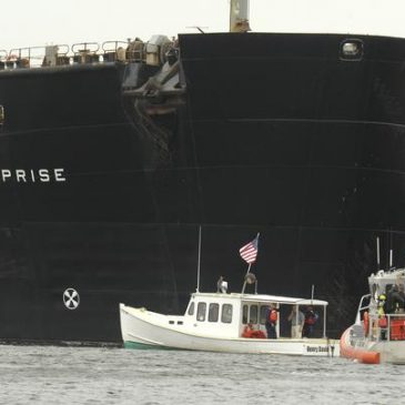 Tim DeChristopher, Wen Stephenson & Friends: What We’re Fighting for Now is Each Other: Dispatches from the Front Lines of Climate Justice